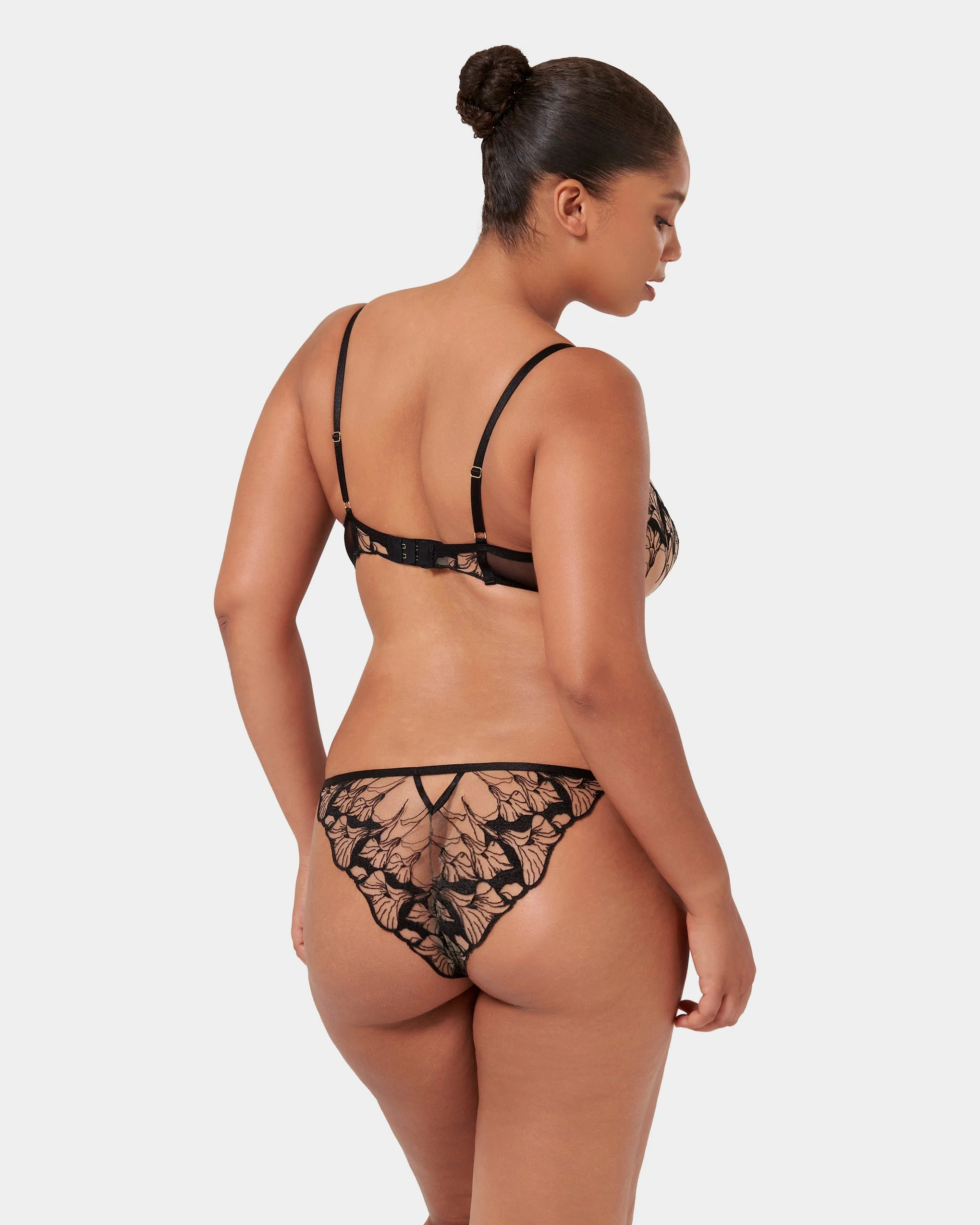 Kalmia Floral Embroidered Bra Black - Image 12
