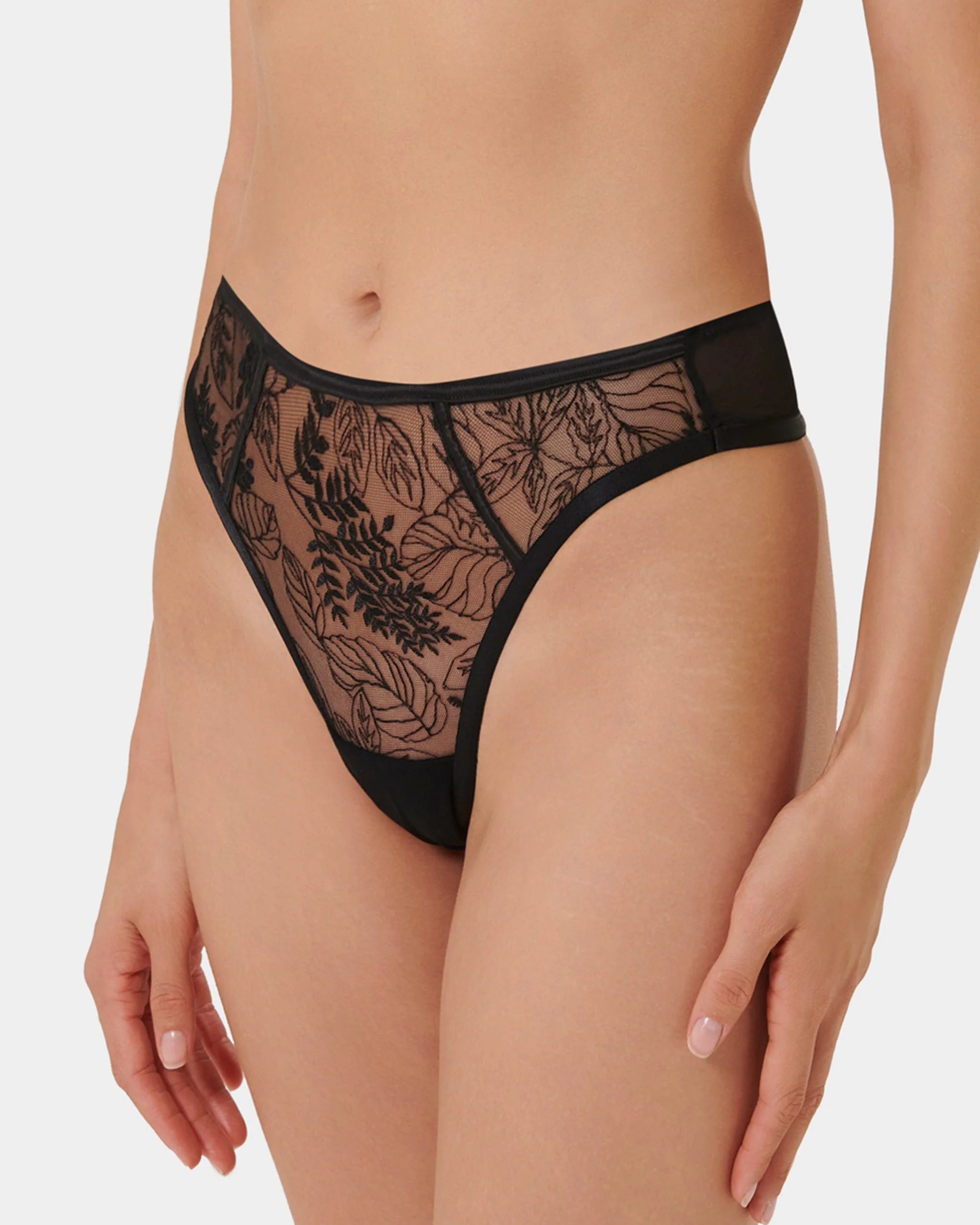 Seraphim High-Waist Thong Black - Image 7